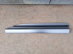 Hyundai genesis gv60 планка двері ліва перед лівий фото №1