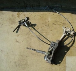 Subaru legacy 2.0 03- домкрат важіль коробки передач фото №1