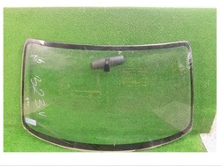 Mazda 323 c v 1.5 1994r - стекло лобовое передняя фото №1