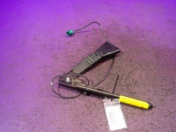 Opel corsa c hb 3d 00-03 натяжитель ремня правые 09114886 2 pin фото №1