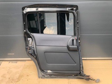 Оббивка боковина ліва задня mazda 5 2005-2007 фото №1