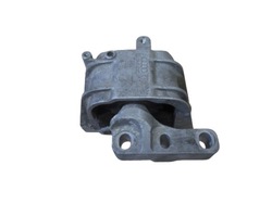 Audi tt 8j лапи подушка двигателя 8j0199262 фото №1