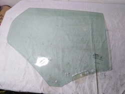 Volvo v40 ii рестайлинг hb стекло дверь правые зад 18r оригинал фото №1