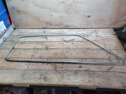 Fiat 126 малюк рамка скла перед передня алюміній оригінал фото №1