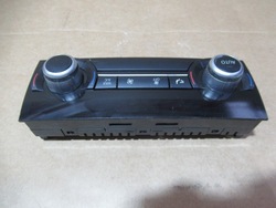 Панель кондиціонера 9304718 bmw фото №1