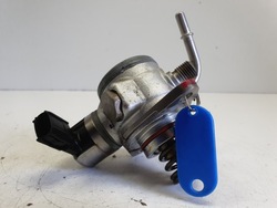 Volvo v40 ii 1.5 t2 насос топлива впрыскивающий 31392104 фото №1