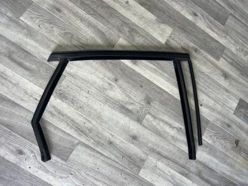 Ford mondeo mk4 рестайлинг прокладка рамка стёкла дверь правый зад фото №1