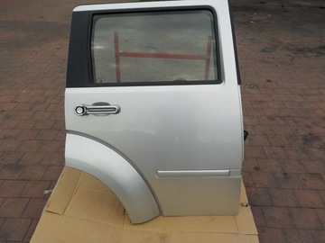Dodge nitro 08r дверь правые зад комплектные фото №1