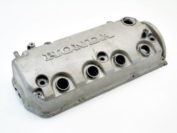 Кришка клапанів 1.6 16v civic v vi 96-02 d16y7 фото №1