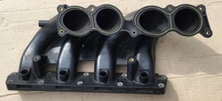 Коллектор всасывающий впускной audi a3 8l 1.8 b vw golf iv seat оригинальный номер eu 06a133206c фото №1