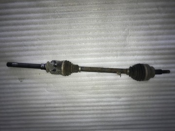 Jeep grand cherokee wk2 піввісь права p68193660ab фото №1