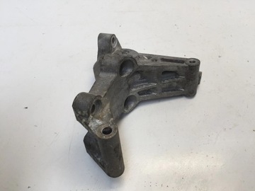 Mitsubishi l200 v 2.4 лапи основание генератора фото №1