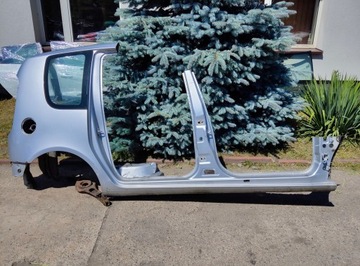 Skoda roomster правый порог стойка фото №1