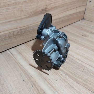 Насос масла qashqai 1.6 dci 150001650r фото №1