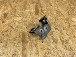 Кронштейн тримач кріплення крила перед ліві audi q7 ii 4m 4m0821167a 15- фото №1