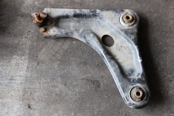 Важіль лівий перед peugeot 207 1.6vti фото №1