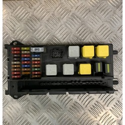 Рамка модуль предохранителей a9065454701 mercedes sprinter w906 фото №1