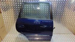 Дверь правые левый зад kpl lak 6k kia carens ii 02-06 фото №1