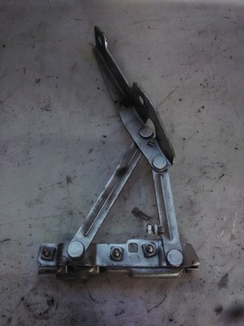 7489 opel insignia петля кріплення капота 13248766 фото №1