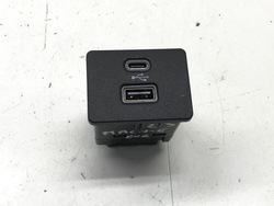 Ford mustang mach-e 2023 гнездо port usb ml3t-14f014-ac фото №1