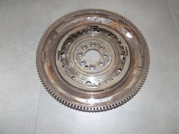 Vw passat b7 1.8 tsi колесо двомасовий фото №1