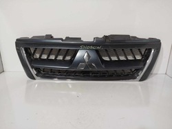 Решётка радиатора решётка оригинал mitsubischi pajero iii 00-06 фото №1