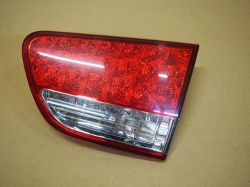 Лампа кришки праві зад citroen c-crosser фото №1