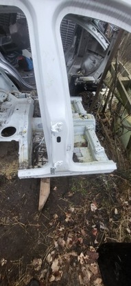 Поріг праві стійка jaguar e-pace фото №1