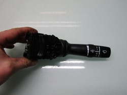 Rio iii 16r перемикач двірник кермовий/підкермовий вимикач 202008910 фото №1