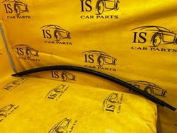 Планка рамка прокладка скла двері дах ліва ford mustang vi фото №1