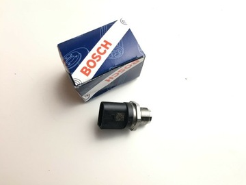 Датчик давления топлива common rail 0281002700 фото №1