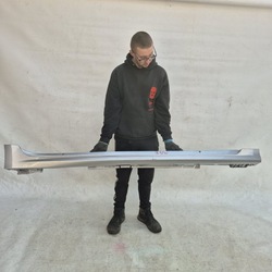 Toyota corolla xii sedan 18- планка пороговая правая фото №1