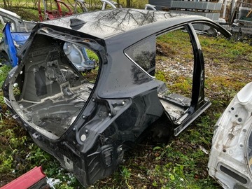 Auris ii чверть крило pas задній зад з дахом повний зад фото №1