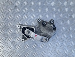 Лапи подушка двигуна mercedes gla x156 2.2 cdi фото №1