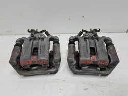 Hyundai kona суппорт тормозной левый зад 4x4 фото №1