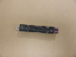 Audi q5 8r підсилювач антенний 8r0035225c фото №1