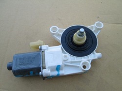 Chrysler town country 11- моторчик стёкла левый зад фото №1