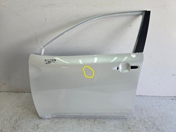 Toyota corolla cross двері фото №1