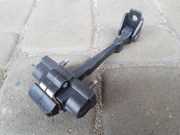 Renault captur i ограничитель дверь зад фото №1