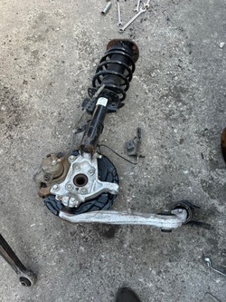 Ford mondeomk5 поворотна опора амортизатор mcpherson  праві перед dg9c-18045 фото №1