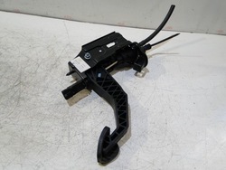 Audi a2 1,4b 16v педаль помпа сцепления 8z1721059 фото №1