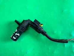 Датчик положення вала колінчастого 73502752 alfa romeo mito 1.3 jtdm 08- фото №1