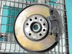 Поворотна опора права перед 1.9 tid saab 9-5 рестайлінг 05-09 фото №1