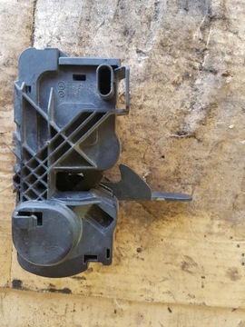 Замок капота mercedes w207 a2468700558 фото №1