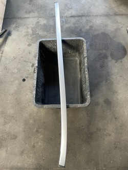 Volvo xc60 рестайлінг рейлінг даховий праві фото №1