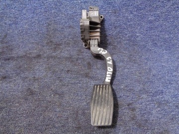 Педаль газа 55702020 fiat grande punto evo alfa romeo mito фото №1