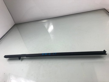 Планка накладка двері лівий зад volvo xc90 ii фото №1