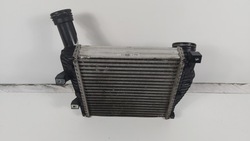 Vw touareg 7p0145804a інтеркулер фото №1