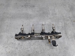 Планка впрыскивающий vw passat b6 06d133317f 06d133340 06f906036 0261500014 2.0 фото №1