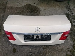 Mercedes e-klasa w212 09-r кришка багажника фото №1